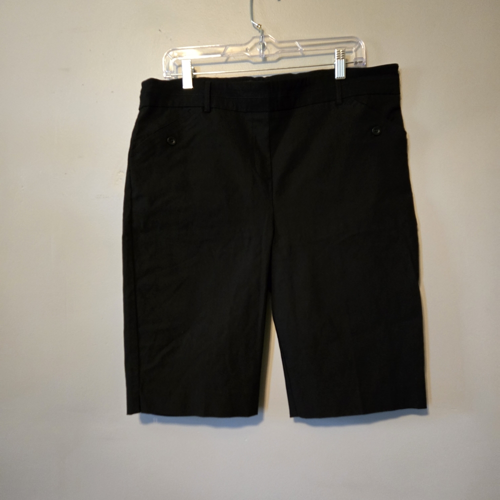 Classic Black Women's Bermuda Golf Shorts